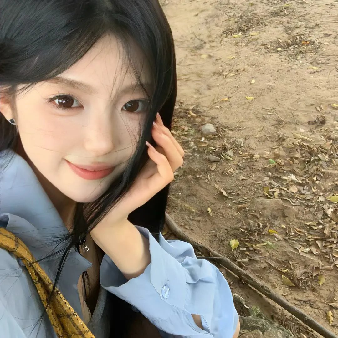 脑大洞开海报